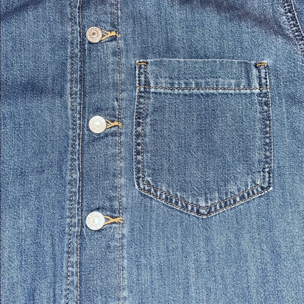 Women’s Levi’s Collared Button Down Denim Romper - Picture 3 of 9